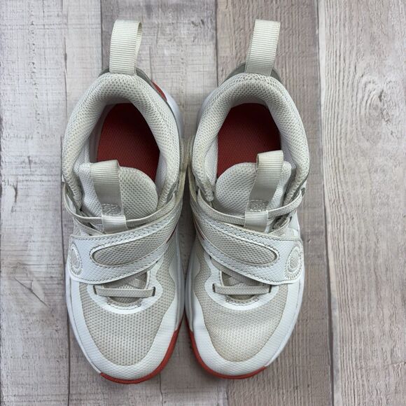 Nike Team Hustle D11 Boys' Size 12.5 Toddler Basketball Shoes Sneakers White Red - Picture 4 of 12